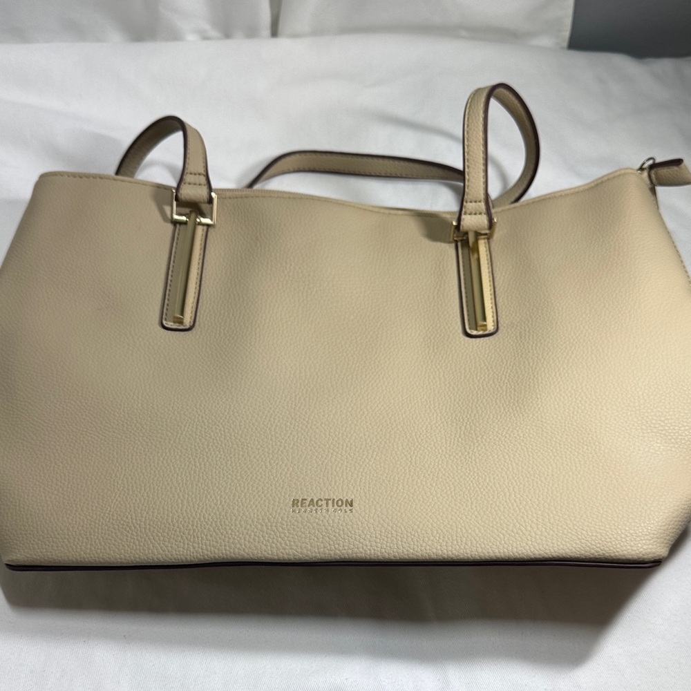 Reaction Kenneth Cole Light Tan Tote Bag